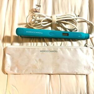 Moroccanoil Perfectly Polished Titanium Flat Iron